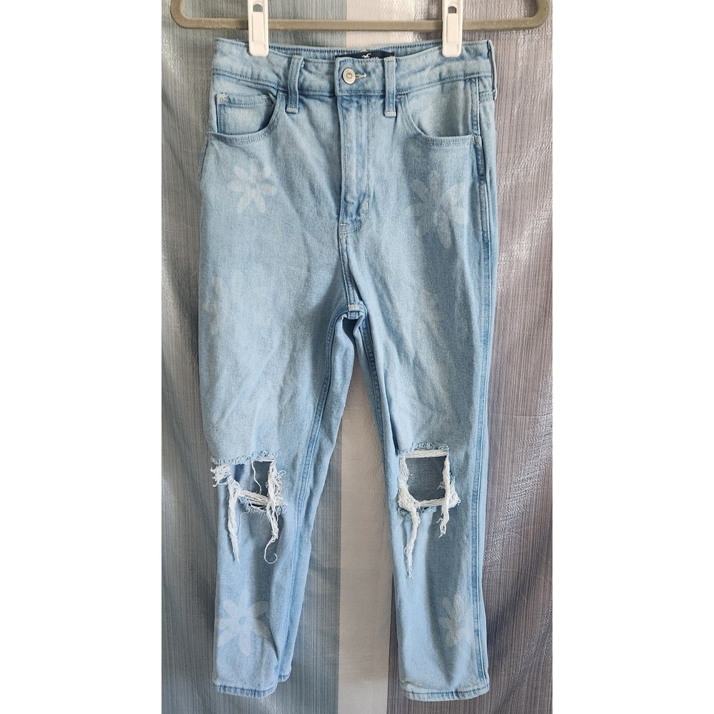 Hollister Ultra High-Rise Mom Jeans Light Wash Floral Daisy Ripped Size 3S W26S